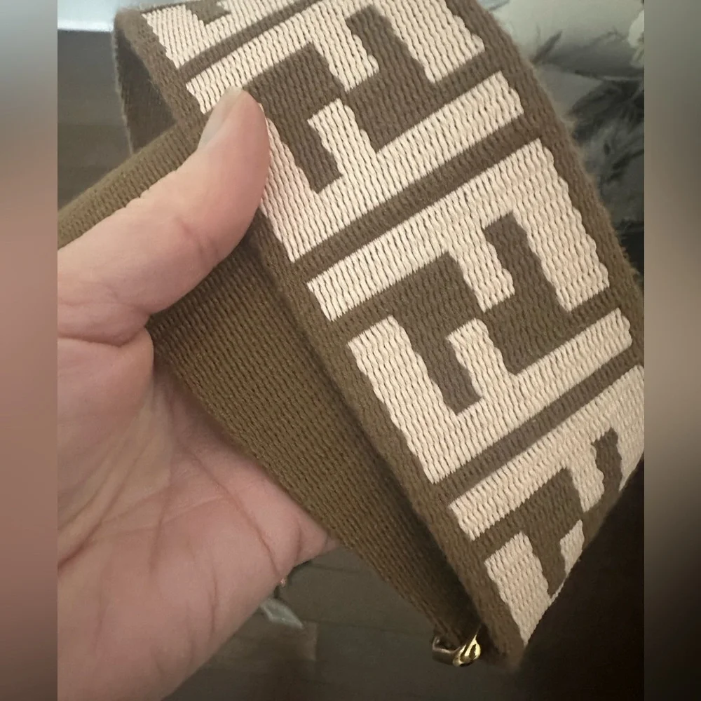 NWT Fendi strap you FF fabric bag strap in confetto pink and chocolate - Picture 5 of 6